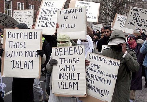 Inciting Muslim violence in England